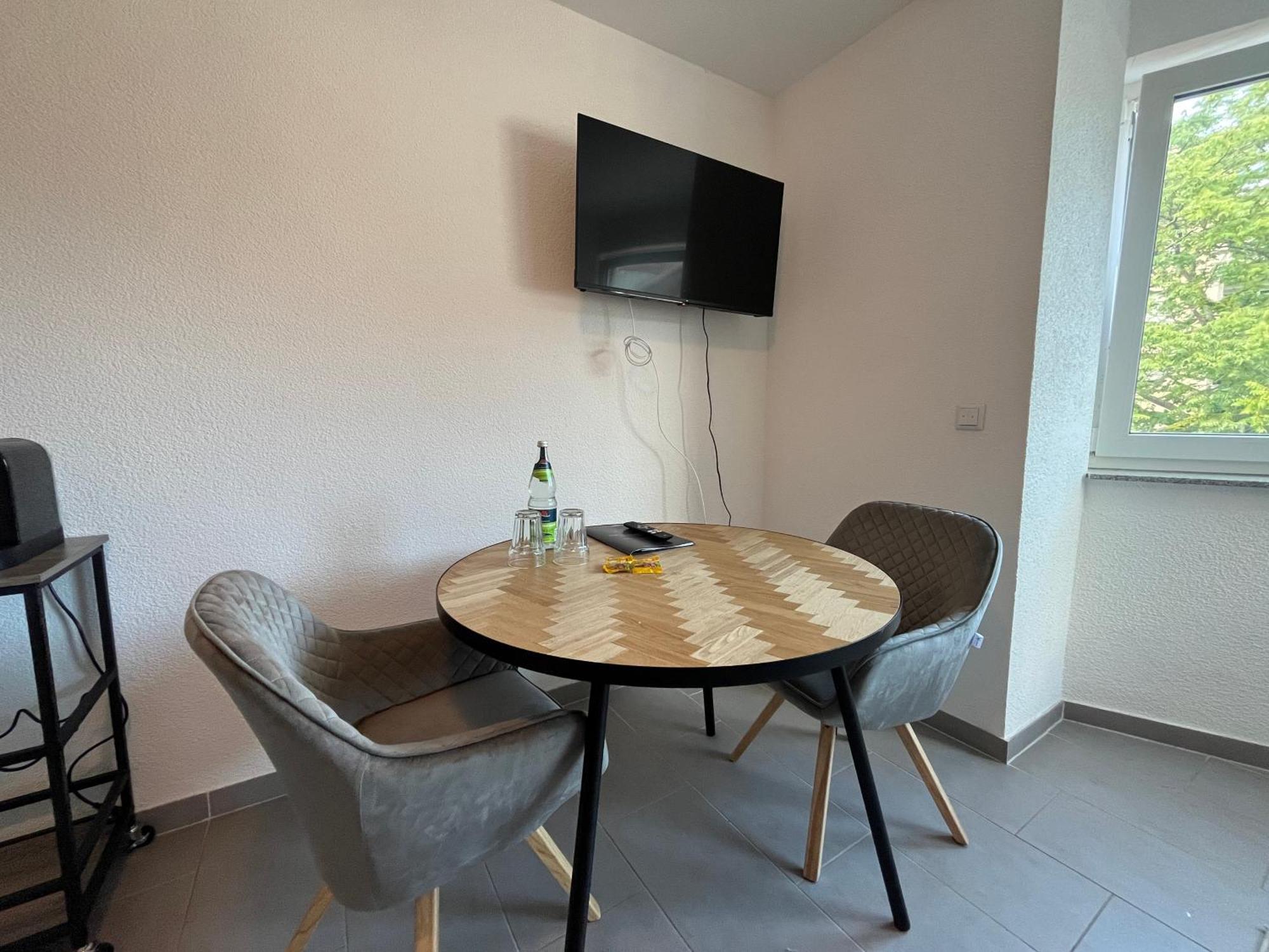 Simplex Apartments Am Europaplatz Karlsruhe Værelse billede